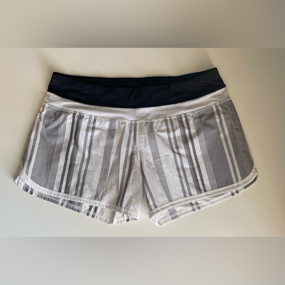 Lululemon Groovy Run Short